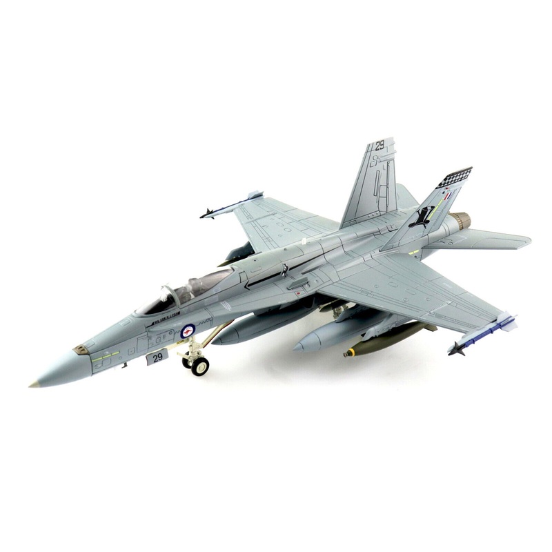 1/72 F/A-18A ‘Top Hats’
